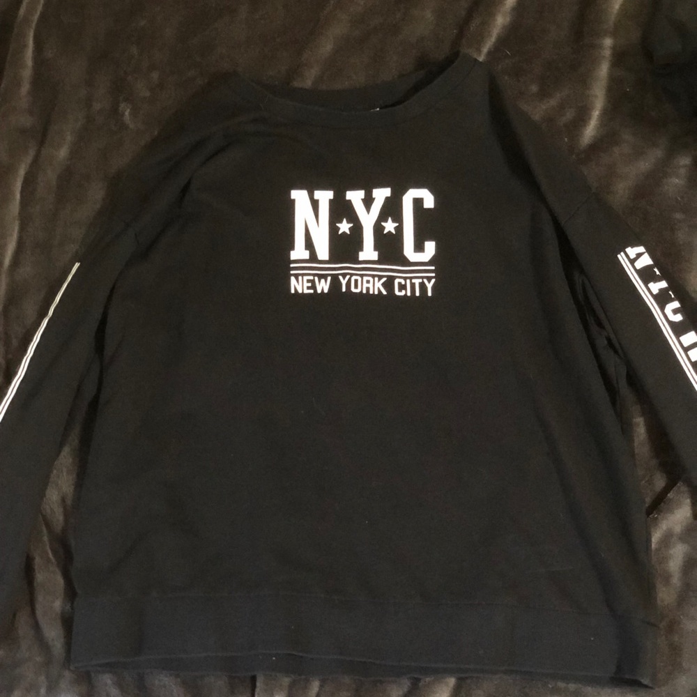 NYC H&M long sleeve black crewneck
